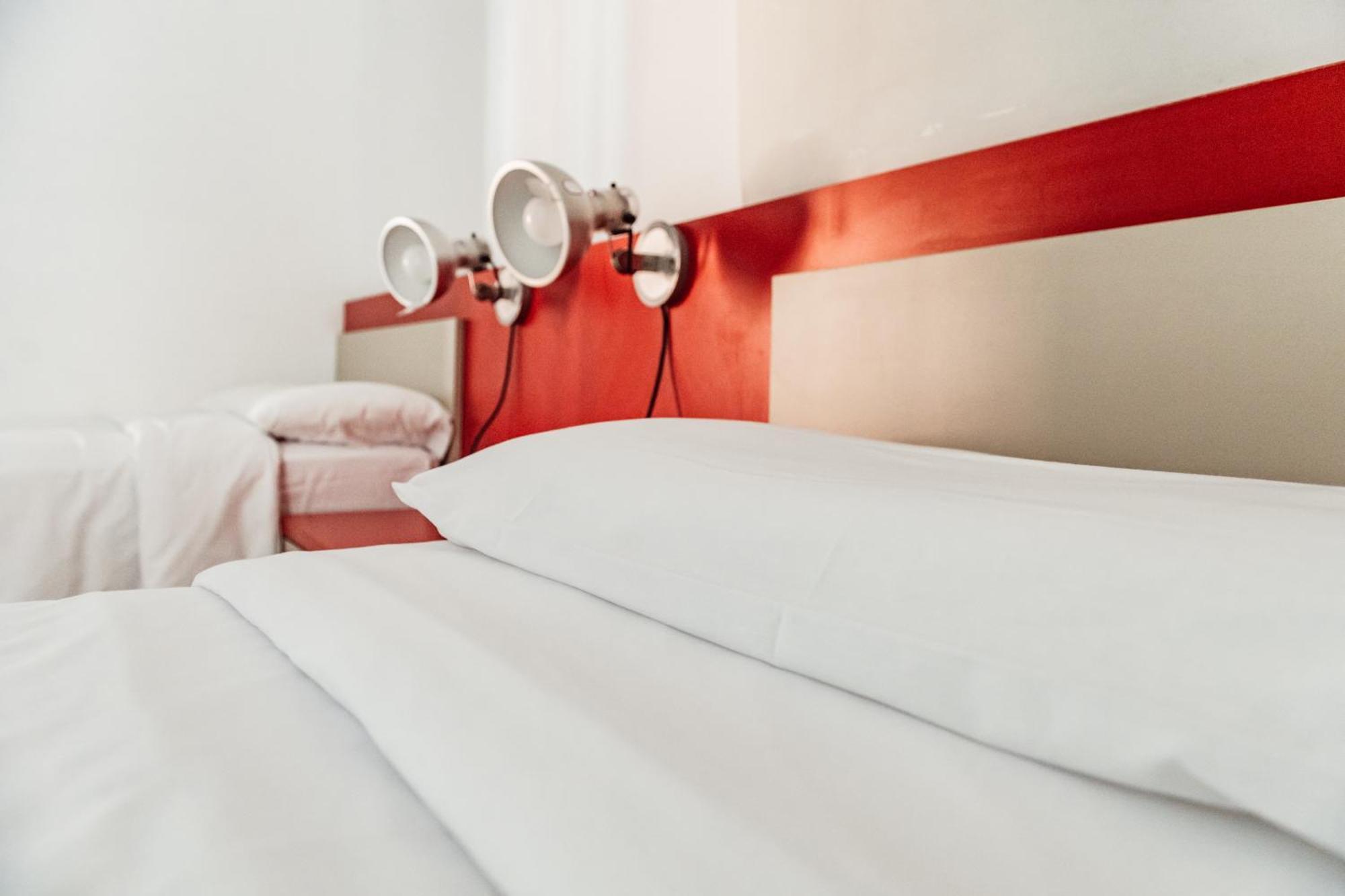 Zweibettzimmer mit eigenem Bad